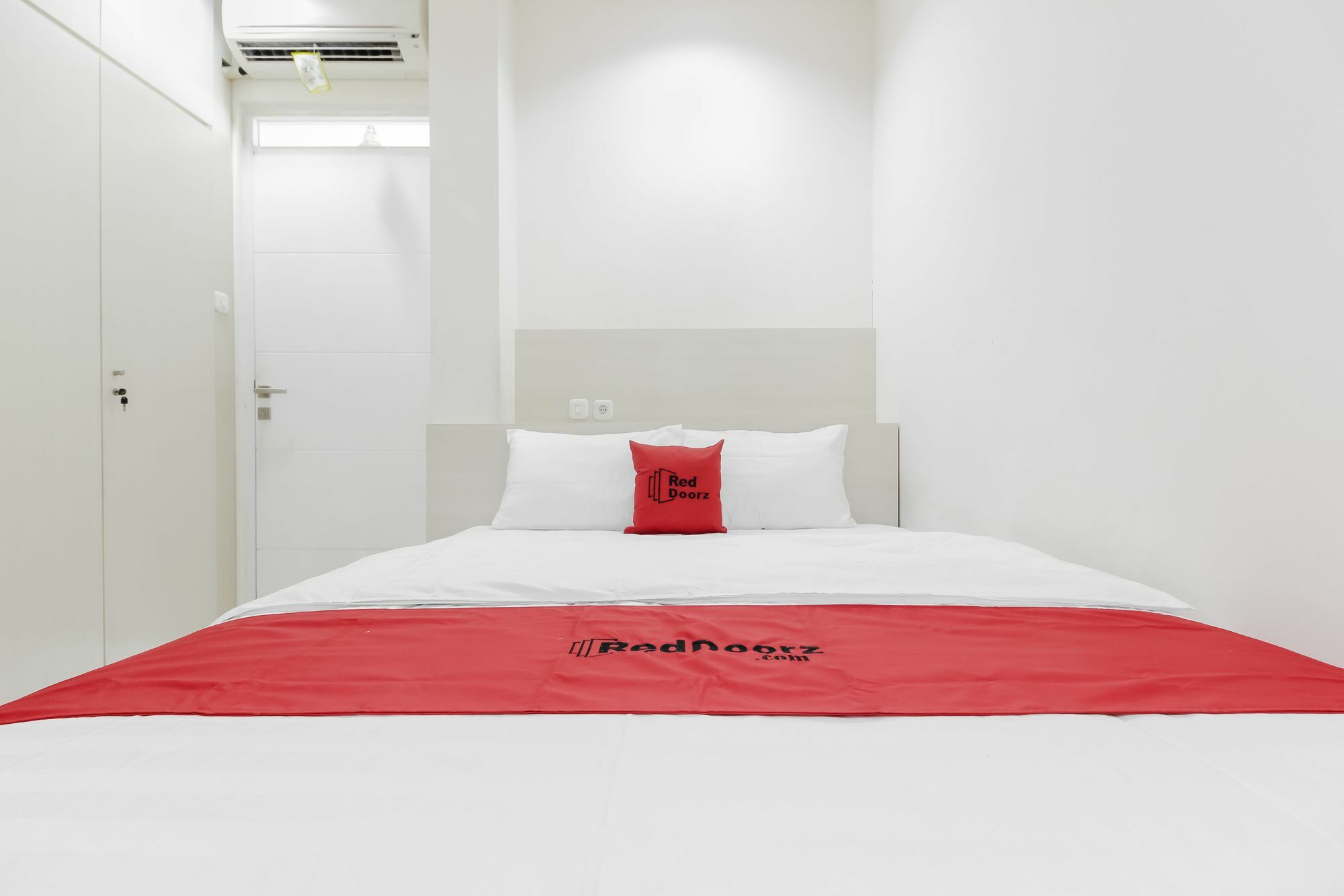 Reddoorz Near Pancoran Hotel Jakarta Buitenkant foto